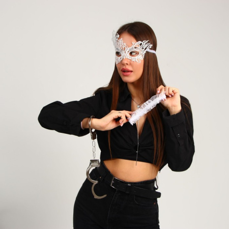 Карнавальный набор «Сладкая ночь» (маска, наручники, подвязка) Карнавальный набор «Сладкая ночь» (маска, наручники, подвязка)